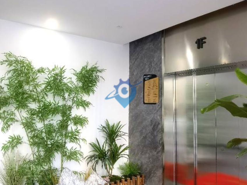 管委会东侧，正规园区开发，地铁8号线沿线。