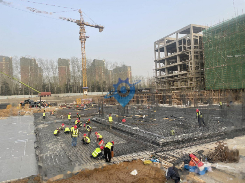 地铁口花园办公,研发、组装 送花园,送露台