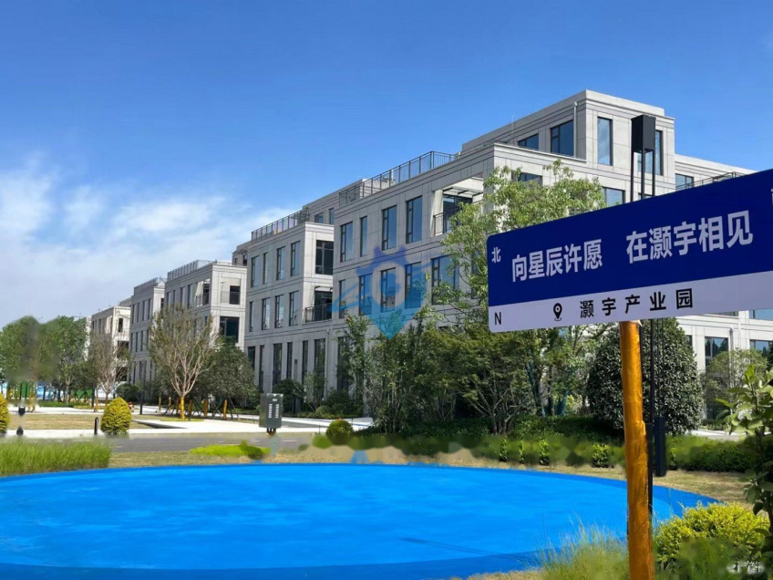 地铁口小面积现房花园独栋